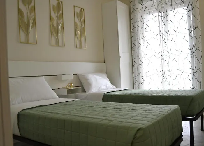 And Blue - Metro C, Free Parking And Wifi Apartment