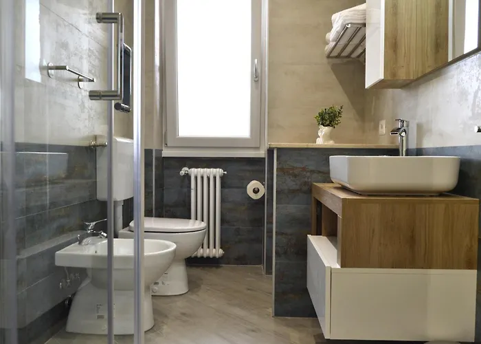 And Blue - Metro C, Free Parking And Wifi * Rom