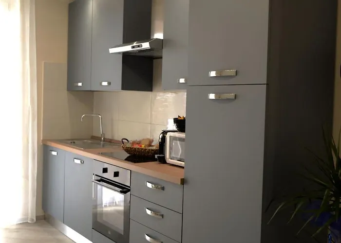 And Blue - Metro C, Free Parking And Wifi * Rom